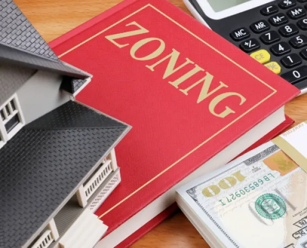 Book with title Zoning